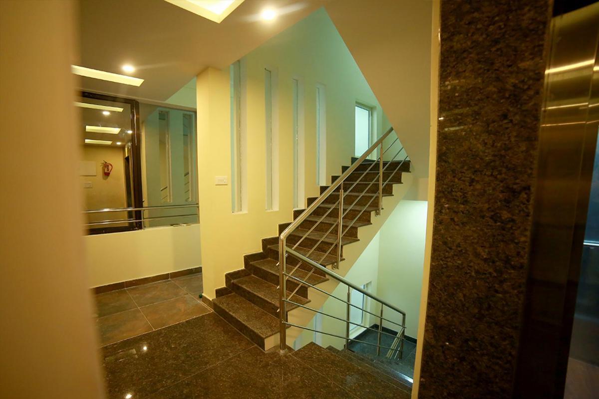 Sapphire Inn Pondicherry Exteriör bild