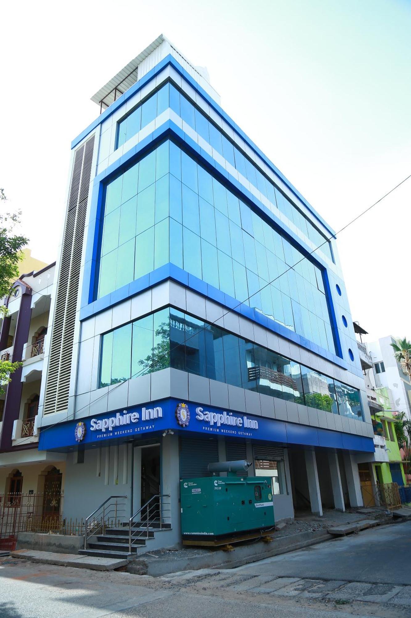 Sapphire Inn Pondicherry Exteriör bild