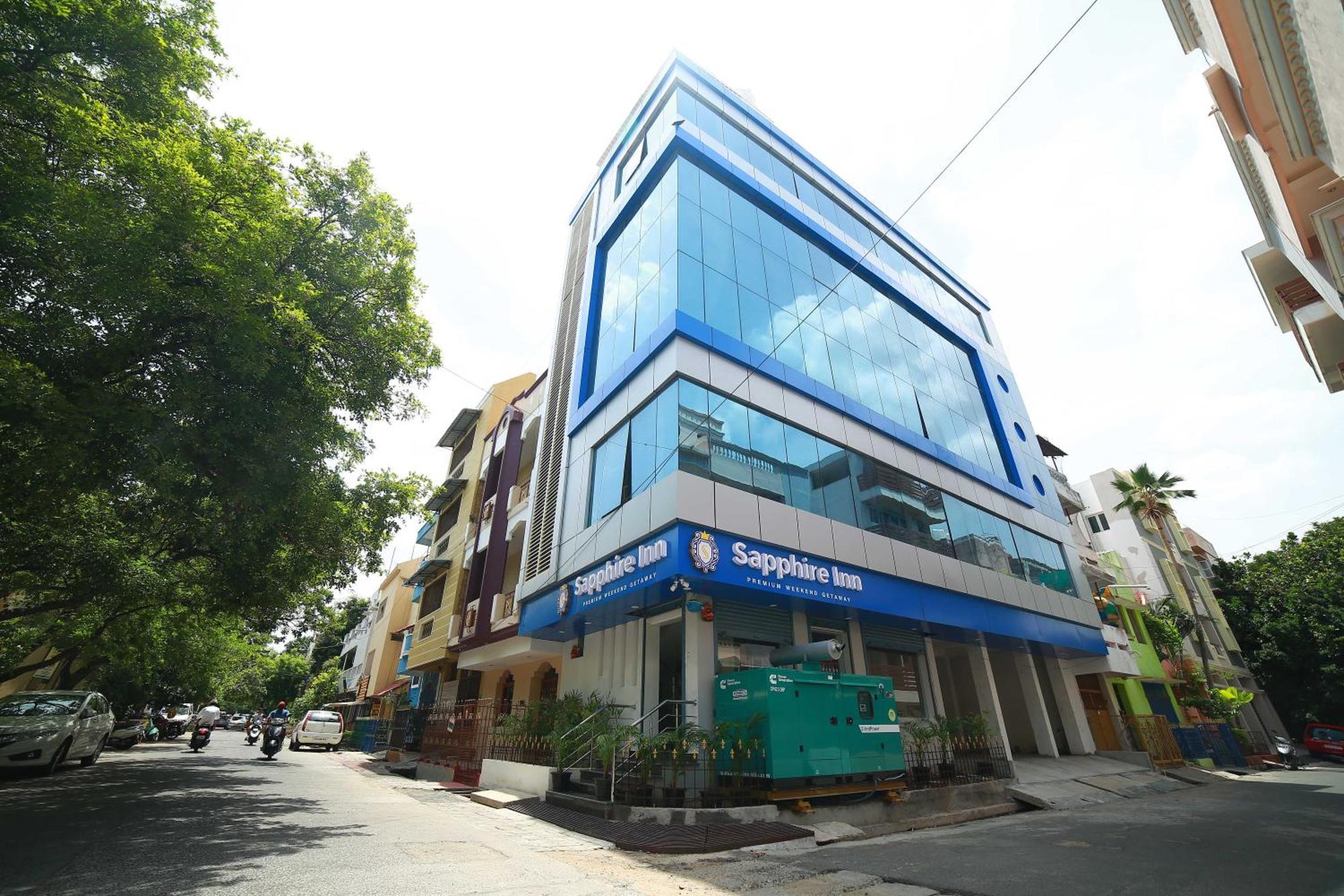 Sapphire Inn Pondicherry Exteriör bild