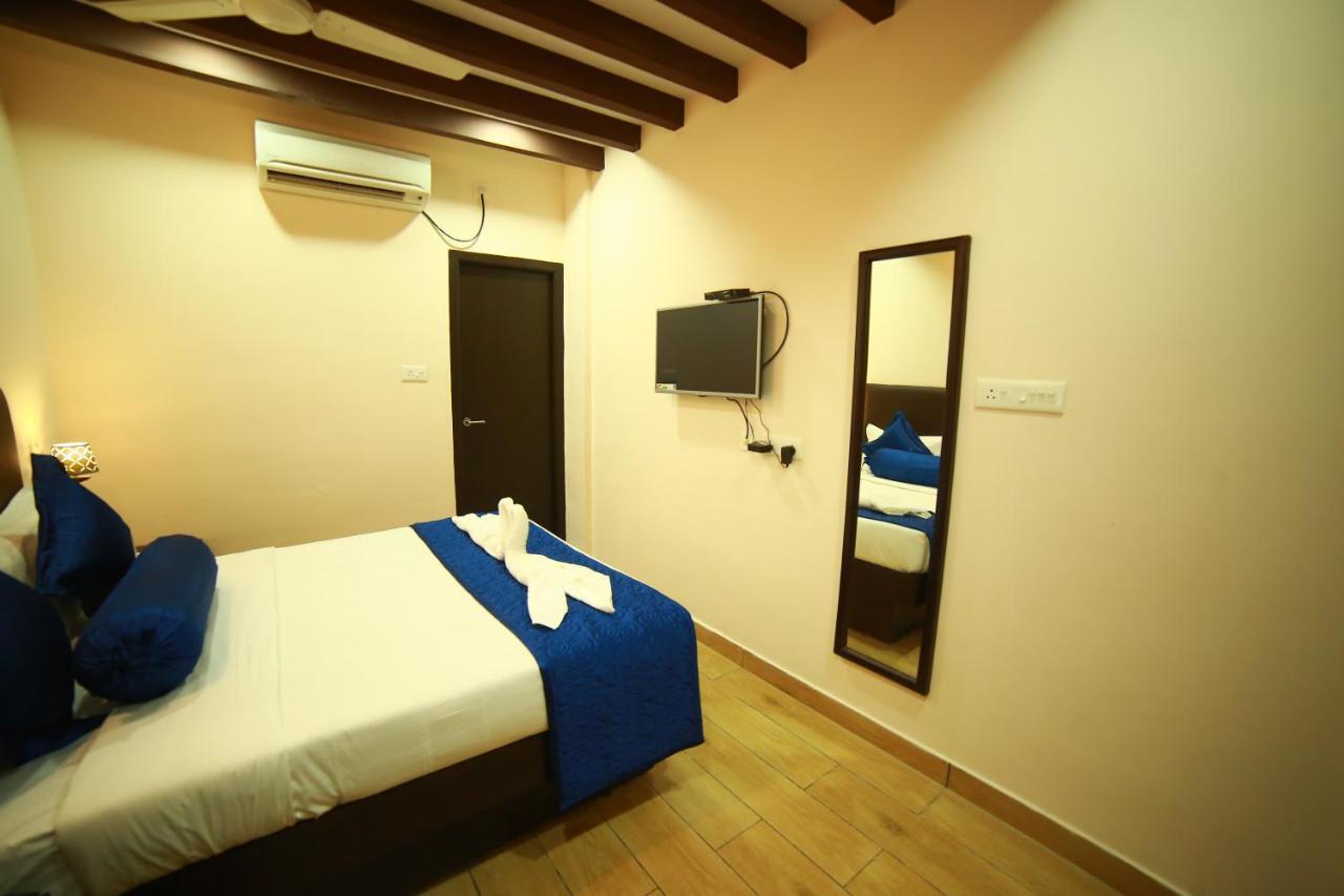 Sapphire Inn Pondicherry Exteriör bild